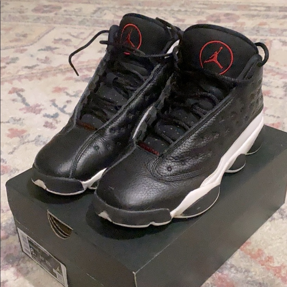Jordan 13 retro Grade school Black/gym red-white